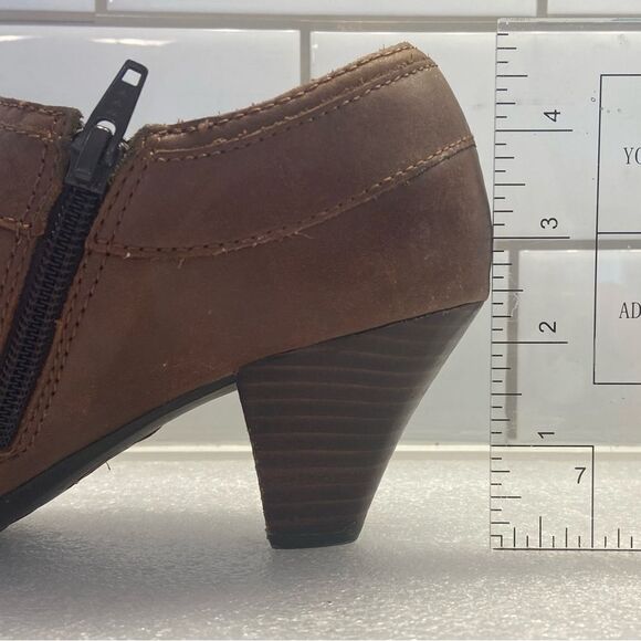 LADIES Born Soft Brown Leather Booties 🥾Size 6 - Picture 7 of 7